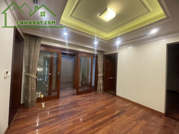 Biệt thự sân vườn 250m2 Hầm Rộng 200m2 Trung Hòa Nhân Chính MT 15m ở sướng yên tĩnh nhỉnh