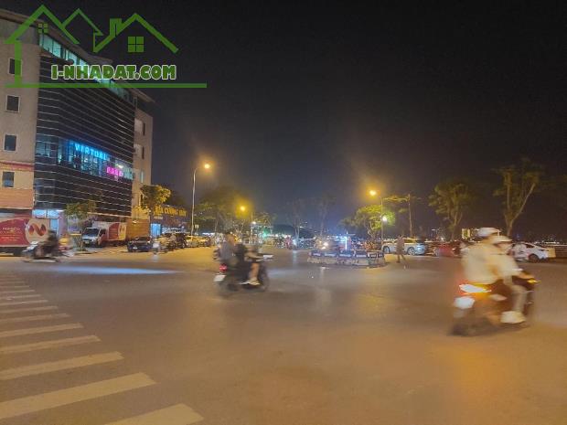 Bán nhà mặt phố Văn Cao tây hồ 6 tầng thang máy cách mặt hồ tây 50 m - 3