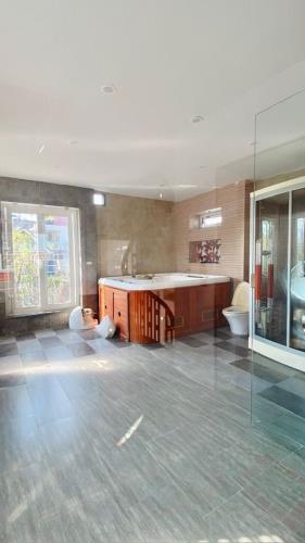 phố Lụa Vạn Phúc dt: 112m2 x 8 Tầng Mt:  5.2m Giá chào bán 26.5 tỷ - 2
