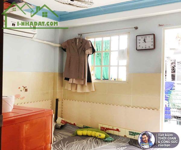 BÁN NHÀ HẺM XE HƠI 5M. 36M2. 3MX11.4M. NHÀ 4 TẦNG BÊ TÔNG CỐT THÉP. 3 PHÒNG NGỦ. SÁT ĐƯỜNG - 2