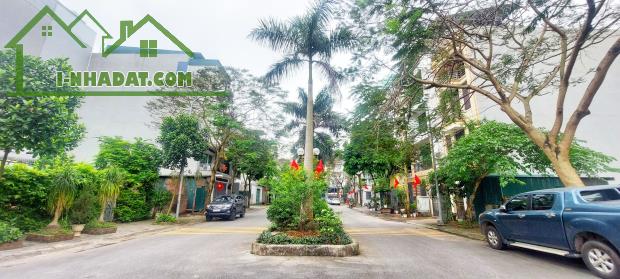 Phân Lô Đấu Giá Việt Hưng, Lô Góc, 3 Mặt Tiền, Diện Tích 80m2 160m2 320m2, Vị Trí Đỉnh. - 3