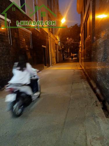 Siêu Hiếm - Phân lô Quân đội. Phố Lê trọng Tấn, Quận Thanh Xuân. DT: 32m. Giá: 7.5 tỷ - 2