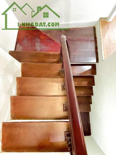 Bán nhà 4 tầng 4 phòng ngủ ngõ Văn Hương quận Đống Đa 40m nhỉnh 5 tỷ - 4