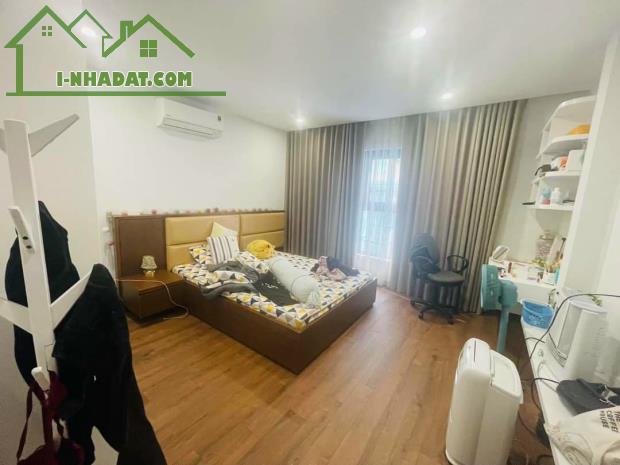 Bán nhà mặt ngõ thông Minh Khai lô góc 3 mặt thoáng sáng ở sướng - 1