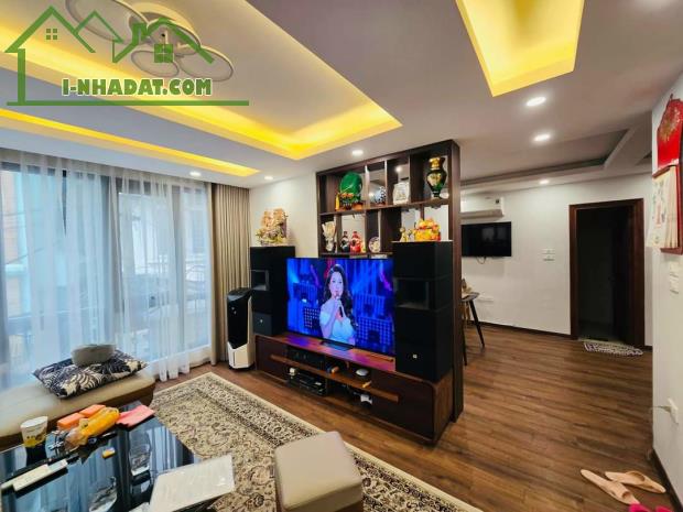 Bán nhà mặt ngõ thông Minh Khai lô góc 3 mặt thoáng sáng ở sướng - 3