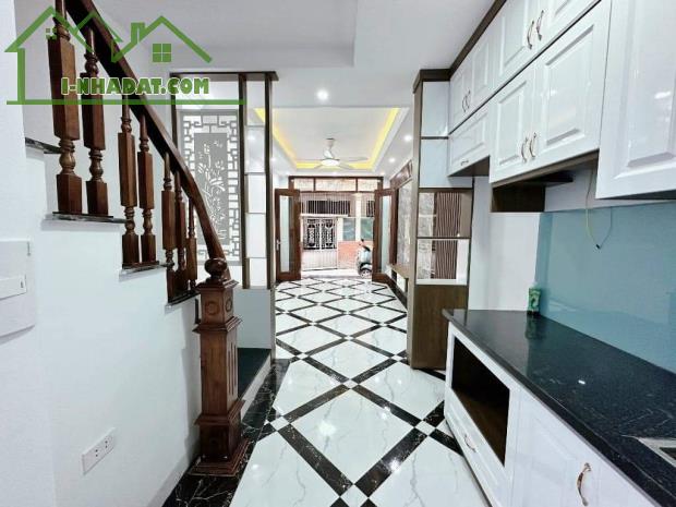 Bán nhà mặt ngõ thông Minh Khai lô góc 3 mặt thoáng sáng ở sướng - 4