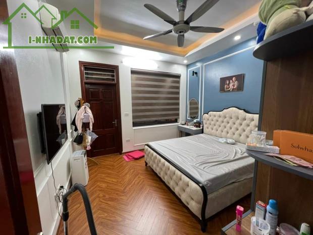 Chính chủ bán nhà Đại Mỗ, xây 4 Tầng, 4p ngủ, tặng nội thất giá 5.2 tỷ - 2