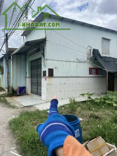 Chỉ 1 tỷ 750tr bán dãy nhà trọ 5x25 Cách Chọ Đình 100m tại tràm lạc Mỹ hạnh Bắc Long An