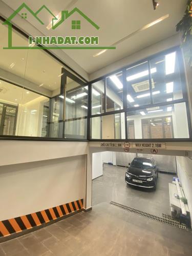 Tòa văn phòng 7 nổi 1 hầm thang máy- mặt tiền siêu khủng: 11m phố Nguyễn Xiển. 65 Tỷ - 3
