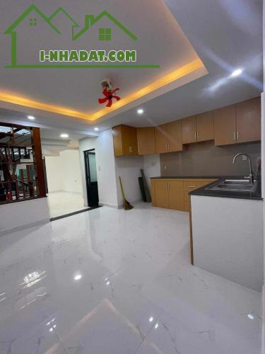 bán nhà  tân thới  hiệp,   quận 12, 65m2 , 3 tầng