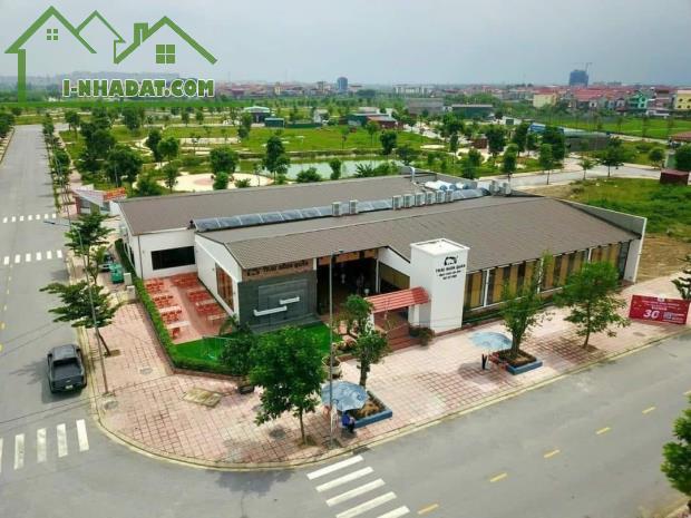 Bán Lô 100m2 Vọng Đông nhìn Đất Thương Mại, sau nhà là vườn hoa