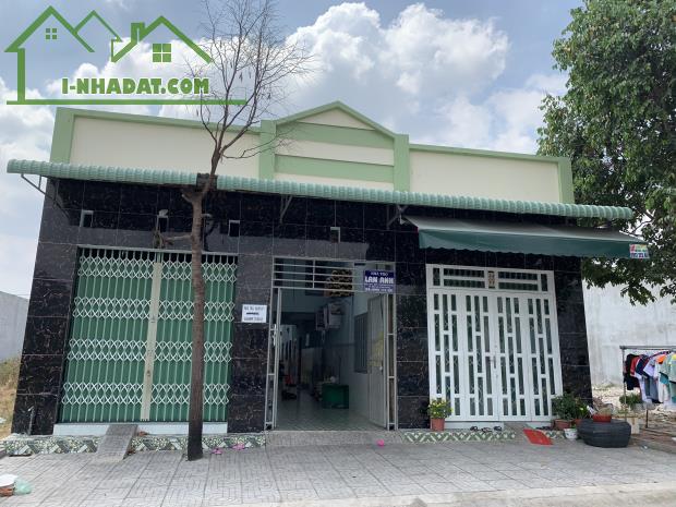 CHỦ KẸT TIỀN CẦN BÁN GẤP DÃY TRỌ 14P+2KIOT VÀ 300M2 ĐẤT NGAY KCN,DÂN ĐÔNG,GẦN CHỢ