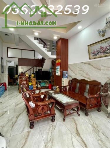 Bán gấp nhà 4 tầng, 68m2 (4m x 17m), hẻm oto 5m, đường Nơ Trang Long. Pháp lý chuẩn - 4