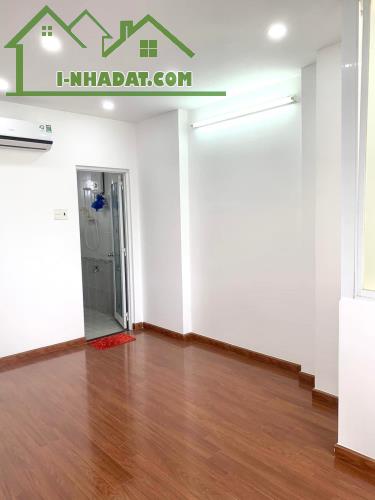 NGUYỄN VĂN ĐẬU - 4 TẦNG - 5 PHÒNG - HẺM 4M - DÒNG TIỀN GẦN 30TR - 7,5 TỶ - 3