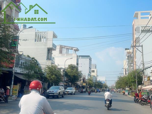 Bán MTKD đường 40m Phạm Văn Bạch P15 Tân Bình 135m2 ngang 5.2m xây VP nhỉnh 20 tỷ.