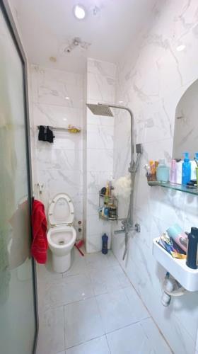 BÁN NHÀ TÔN ĐẢN. 49M2. 6.4MX8M. 5 TẦNG. 6 PHÒNG NGỦ. NHÀ MỚI Ở LIỀN. HẺM 3M. SÁT MẶT ĐƯỜNG - 4