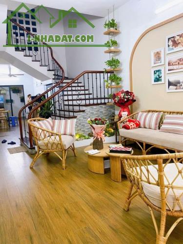 Bán nhà Thanh Bình - Mỗ Lao - Hà Đông - nội thất sang xịn - nhà 2 thoáng - 31m2 x 5T - 4