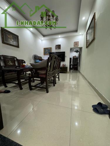 Bán nhà Riêng mặt ngõ Giải Phóng 75m 4Tầng  Mt4.2m Gara ô tô – Giá 17.5Tỷ LH 0795986686 - 2