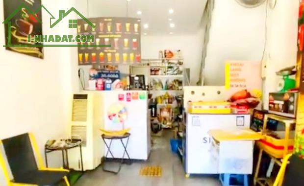 Nhà Mặt Tiền Đường Trần Nhân Tôn, Phường 2, Quận 10, 23m2