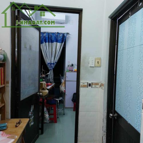 TRƯỜNG CHINH QUẬN 12- LÔ GÓC, SÁT MẶT TIỀN – 32M2, 4 TẦNG CHỈ 2 TỶ 900 - 3