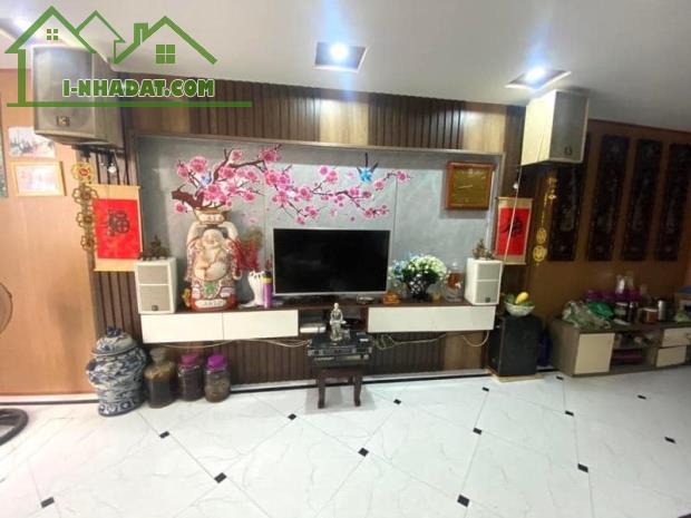 ĐẲNG CẤP ĐẠI GIA! NHÀ ĐẸP 5 TẦNG - DIỆN TÍCH RỘNG 55M - 6 NGỦ - GẦN Ô TÔ - 6 TỶ