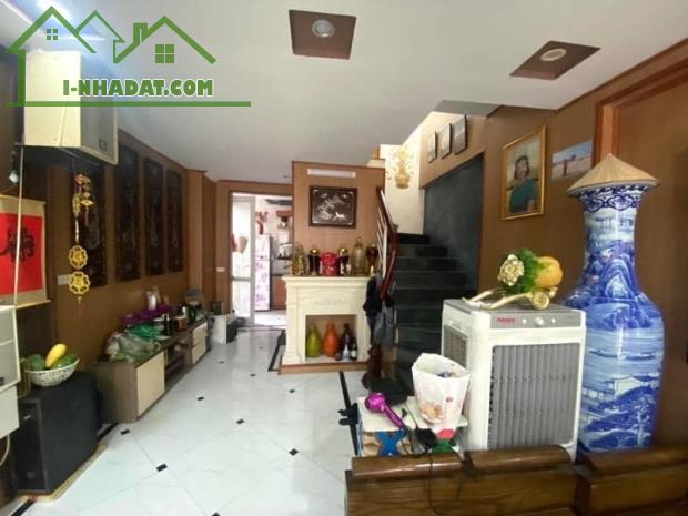 ĐẲNG CẤP ĐẠI GIA! NHÀ ĐẸP 5 TẦNG - DIỆN TÍCH RỘNG 55M - 6 NGỦ - GẦN Ô TÔ - 6 TỶ - 2