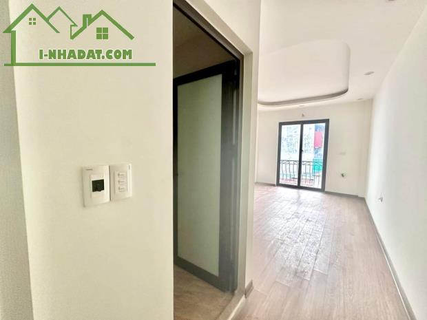 VIỆT HƯNG MẶT NGÕ THÔNG 30M2 x 5T, 2THOÁNG, KD NHỎ, GẦN BIGC. 5,6TỶ - 3