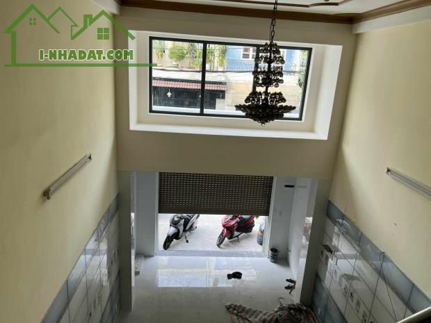 Bán nhà Mt Lê Niệm, Phường Phú Thạnh, Quận Tân Phú dt 4x18m 1 lửng 1 lầu giá 9,1 tỷ - 1