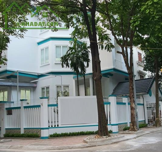 Nhà mới Chính chủ cho thuê 75m2,4T, VP, KD, Nhà hàng, Tam Trinh-20Tr