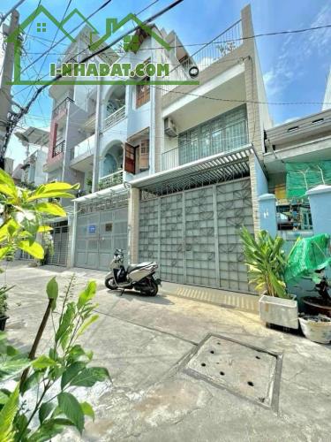 🎋🎋 Xe hơi đậu trong nhà Đường số 7, P3, Gò Vấp
