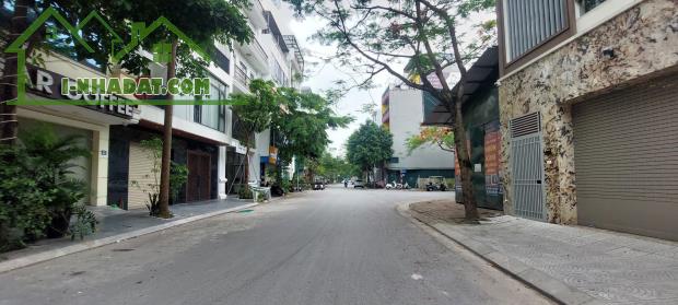 Mặt Phố, Phân Lô Đấu Giá Việt Hưng, Diện Tích 80m2, Mặt Tiền 6m, Vị Trí Đỉnh. - 4