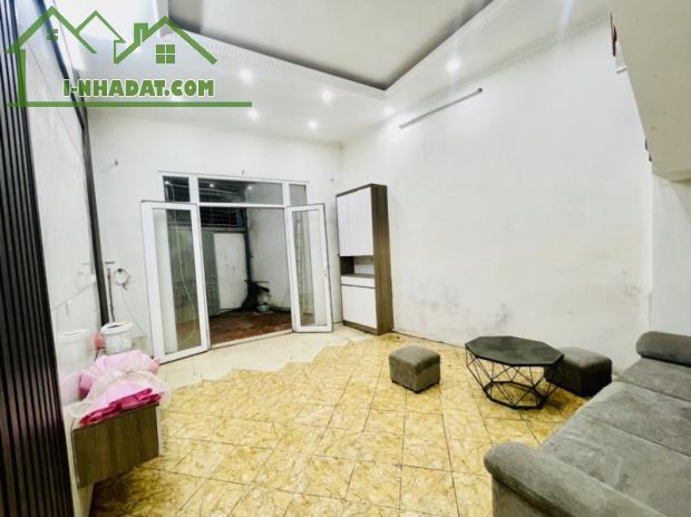 Bán gấp nhà phố Minh Khai 80m2* 3 tầng, MT 3.3m, giá 4.78 tỷ - 1