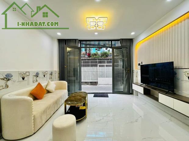 Chính chủ gửi bán gấp nhà Nguyễn Trãi, P.8, Quận 5. Giá 2tỷ660, 50m2, hẻm xe hơi - 4