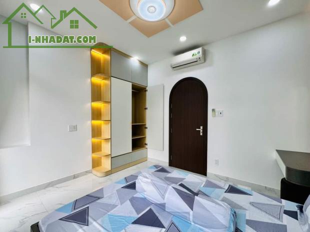 Chính chủ gửi bán gấp nhà Nguyễn Trãi, P.8, Quận 5. Giá 2tỷ660, 50m2, hẻm xe hơi - 2
