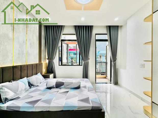 Chính chủ gửi bán gấp nhà Nguyễn Trãi, P.8, Quận 5. Giá 2tỷ660, 50m2, hẻm xe hơi - 1
