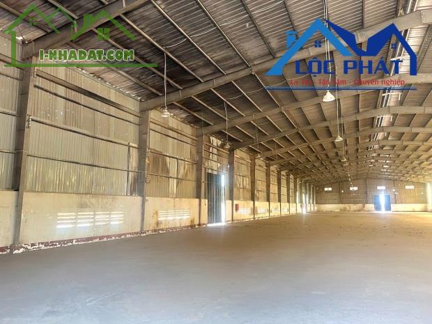 Cho thuê xưởng giá siêu rẻ 13.500m2 Phước tân Biên Hòa Đồng Nai. Giá chỉ 240 triệu - 4