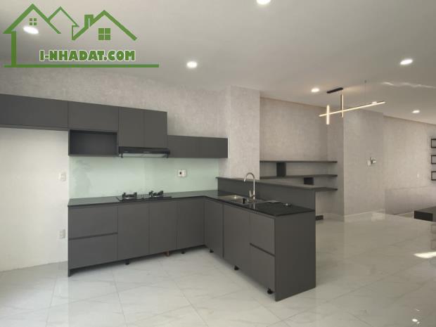 HẺM Ô TÔ THÔNG - TRỊNH QUANG NGHỊ - F7 - Q8 - 4 TẦNG - 100M2 - 7.5 TỶ. - 2