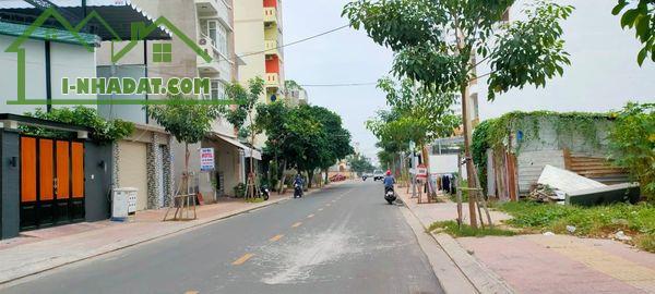 Cho thuê biệt thự 1000m2 đường Nguyễn Thị Minh Khai - phường 8