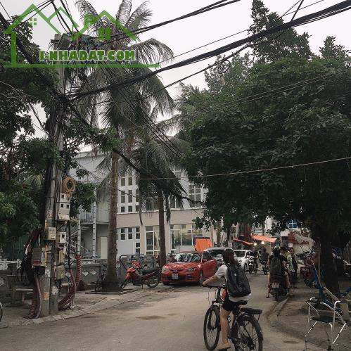 Hàng hiếm đất phố Lê Hồng Phong, Hà Đông 62m2, MT9.4m chia 2 lô đẹp giá 6.7 tỷ - 2