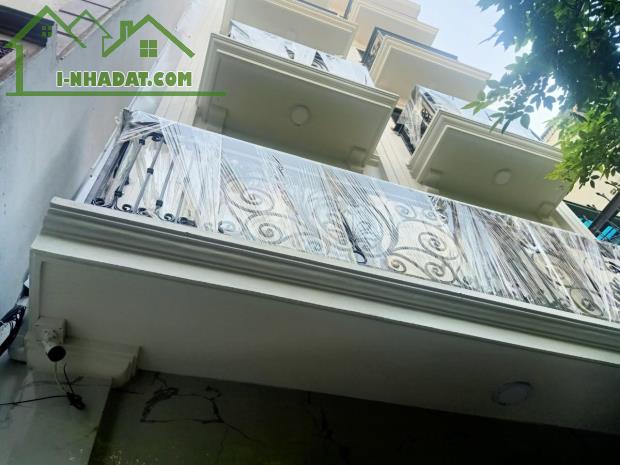 Bán Tòa Chung Cư MINI 7 Tầng Thang Máy, Phố Kim Ngưu, 22 Phòng ,Hiệu Xuất, Chào 16.9 Tỷ