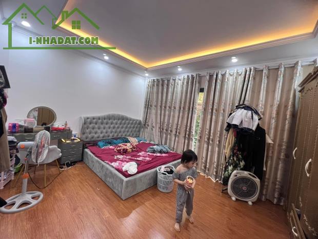 Bán nhà 5 Tầng Đường Bưởi, Ba Đình, 38m2, Tặng Nội Thất Xịn, 2 thoáng. Giá 6,5 tỷ - 2