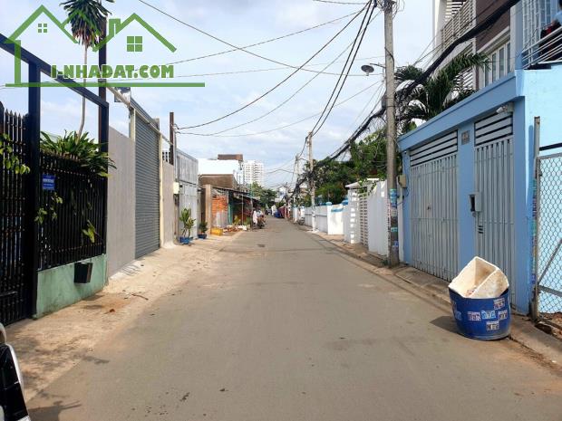 THỦ ĐỨC, BÁN ĐẤT NGAY CHỢ BÌNH PHƯỚC, DT 5.3*26m CHỈ 8.5 TỶ