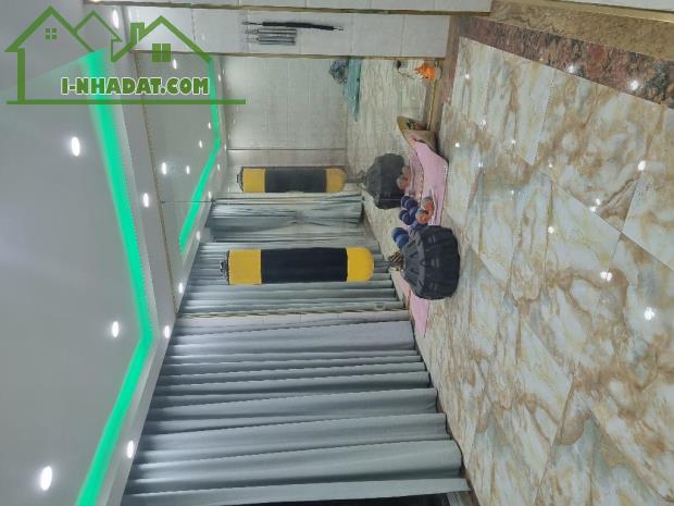 Biệt Thự Phố Bà Điểm Hóc Môn 185m2 Chỉ 33 Tỷ - 3