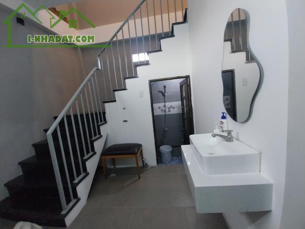 TRƯỜNG CHINH QUẬN 12 NGAY CHỢ LẠC QUANG NHÀ 68M2 2 TẦNG CHỈ NHỈNH 4 TỶ - 3