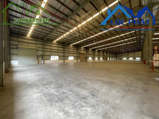 Cho thuê xưởng 2.400m2 KCN Nhơn Trạch Hiệp Phước Đồng Nai giá 240tr/tháng - 1