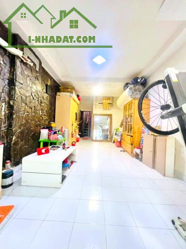 NHÀ MẶT TIỀN GẦN SVĐ THỐNG NHẤT & CHỢ NHẬT TẢO, Q.10, ĐƯỜNG 10M - LỀ RỘNG, KD VIP, 11 TỶ x - 1