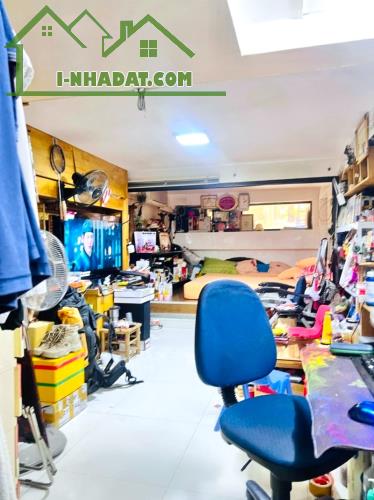 NHÀ MẶT TIỀN GẦN SVĐ THỐNG NHẤT & CHỢ NHẬT TẢO, Q.10, ĐƯỜNG 10M - LỀ RỘNG, KD VIP, 11 TỶ x - 4