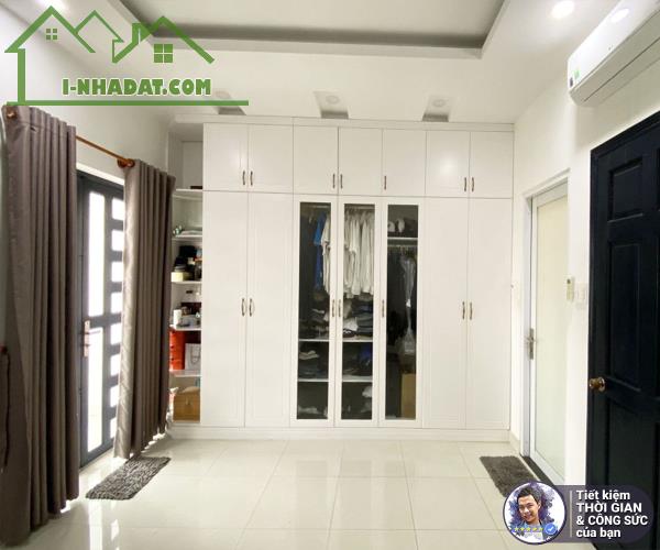 BÁN NHÀ KHU VIP KIỀU ĐÀM. 86M2. 5MX17.2M. NHÀ 4 TẦNG CỰC ĐẸP. HẺM 6M. XE HƠI NGỦ NHÀ