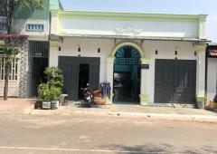 Chính chủ bán gấp nhà trọ 300m2(10x30)ngay KCN, kế chợ, thu nhập ổn định 16tr/tháng