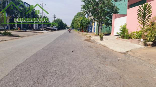 Cho thuê kho xưởng 4.000m2 tiếp nhận ngành nghề đặc thù Đức Hòa, Long An giá 135tr/tháng